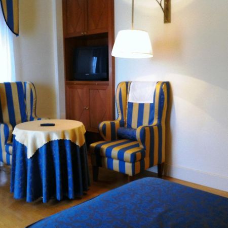 Hotel Casale Colli del Tronto Esterno foto